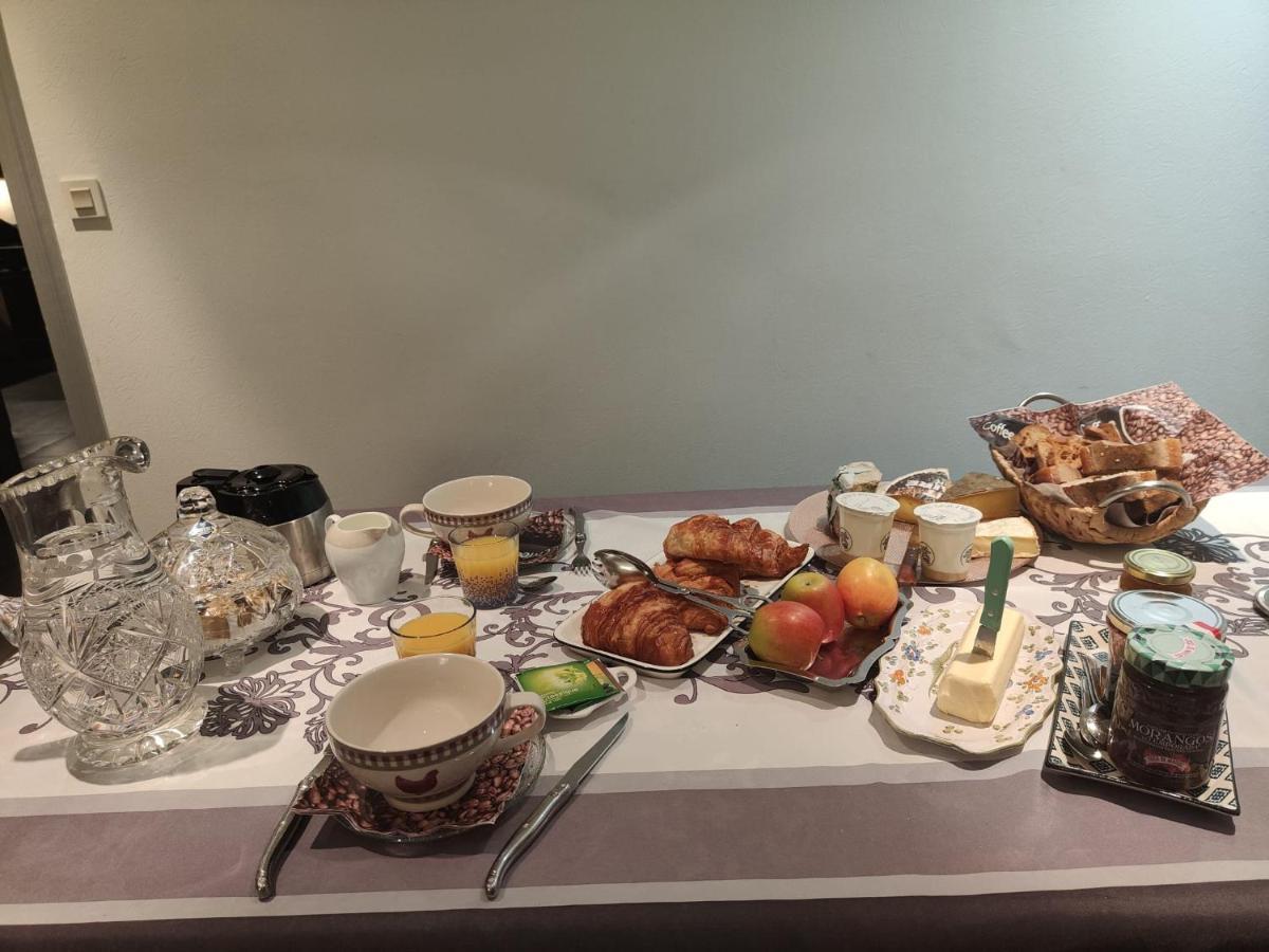 Bed and Breakfast Colette Alain Maxime Lapalisse Zewnętrze zdjęcie
